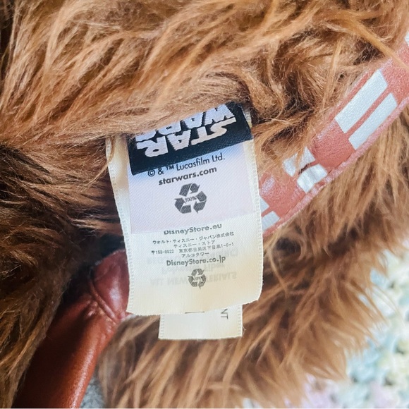 ** SOLD ** 🌸$10 add-on🌸 Star Wars Chewbacca Plush - Picture 4 of 6